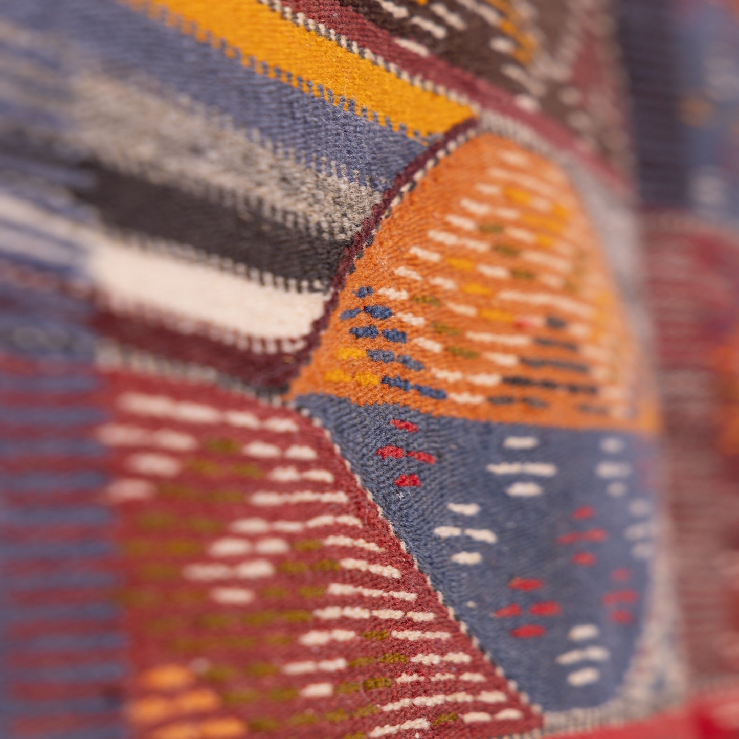 Authentic Handwoven Moroccan Akhnif Rug – Vintage Berber Wool Tapestry ; 5,25 ft / 3,12 ft