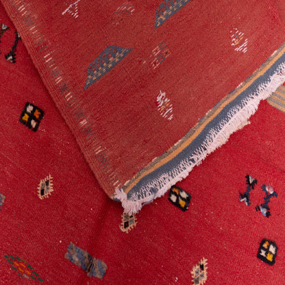 Handwoven Akhnif Moroccan Rug – Bold Red Berber Tapestry with Intricate Symbols ; 4,59 ft / 3,44 ft