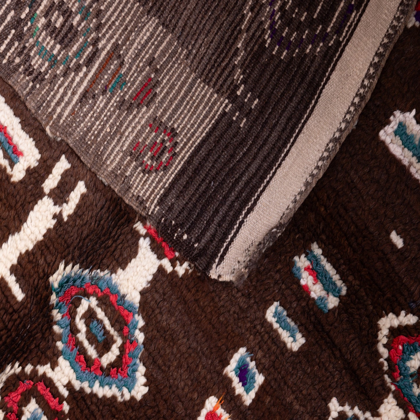 Vintage Moroccan Rehamna Rug – Handwoven Tribal Wool Carpet with Bold Geometric Motifs ; 9,19 ft / 4,92 ft