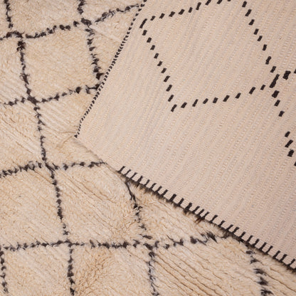 Handmade Moroccan Beni Ourain Rug – Vintage Wool Berber Carpet – Diamond Lattice Pattern ; 9,35 ft  / 6,40 ft
