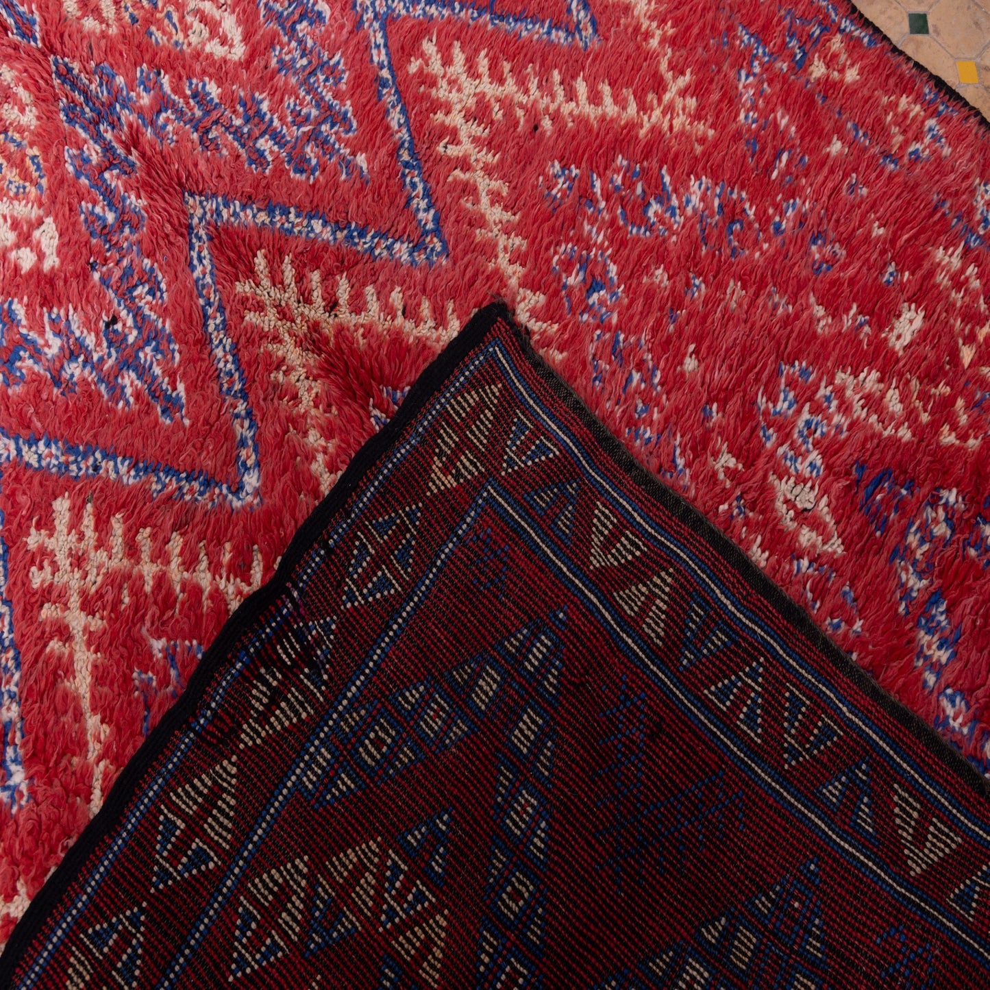 Vintage Beni Mguild Rug – Handwoven Moroccan Wool Carpet