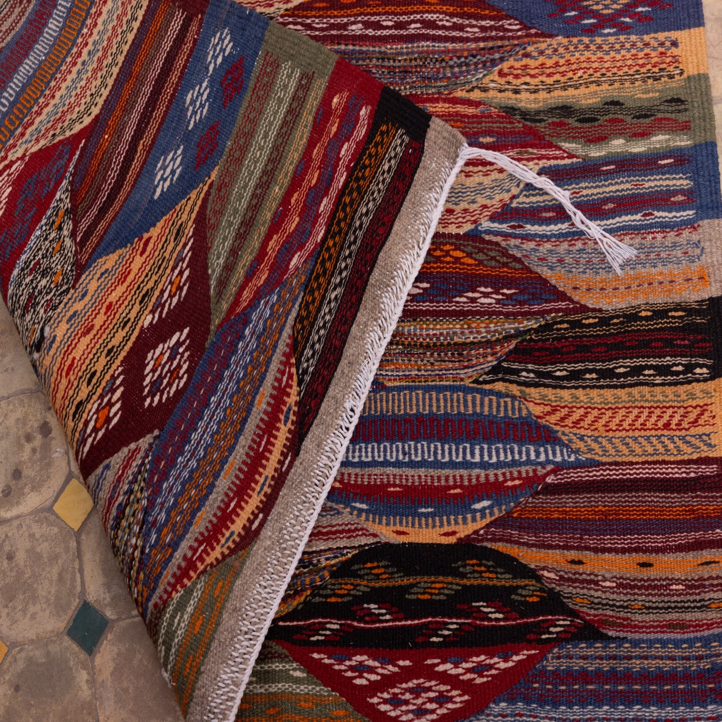 Handwoven Moroccan Akhnif Rug – Rich Geometric Patterns ; 4,92 ft / 3,61 ft