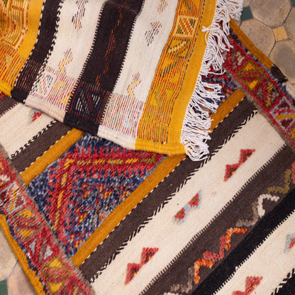 Handwoven Akhnif Moroccan Rug – Authentic Berber Kilim with Tribal Motifs ; 7,38 ft / 2,30 ft