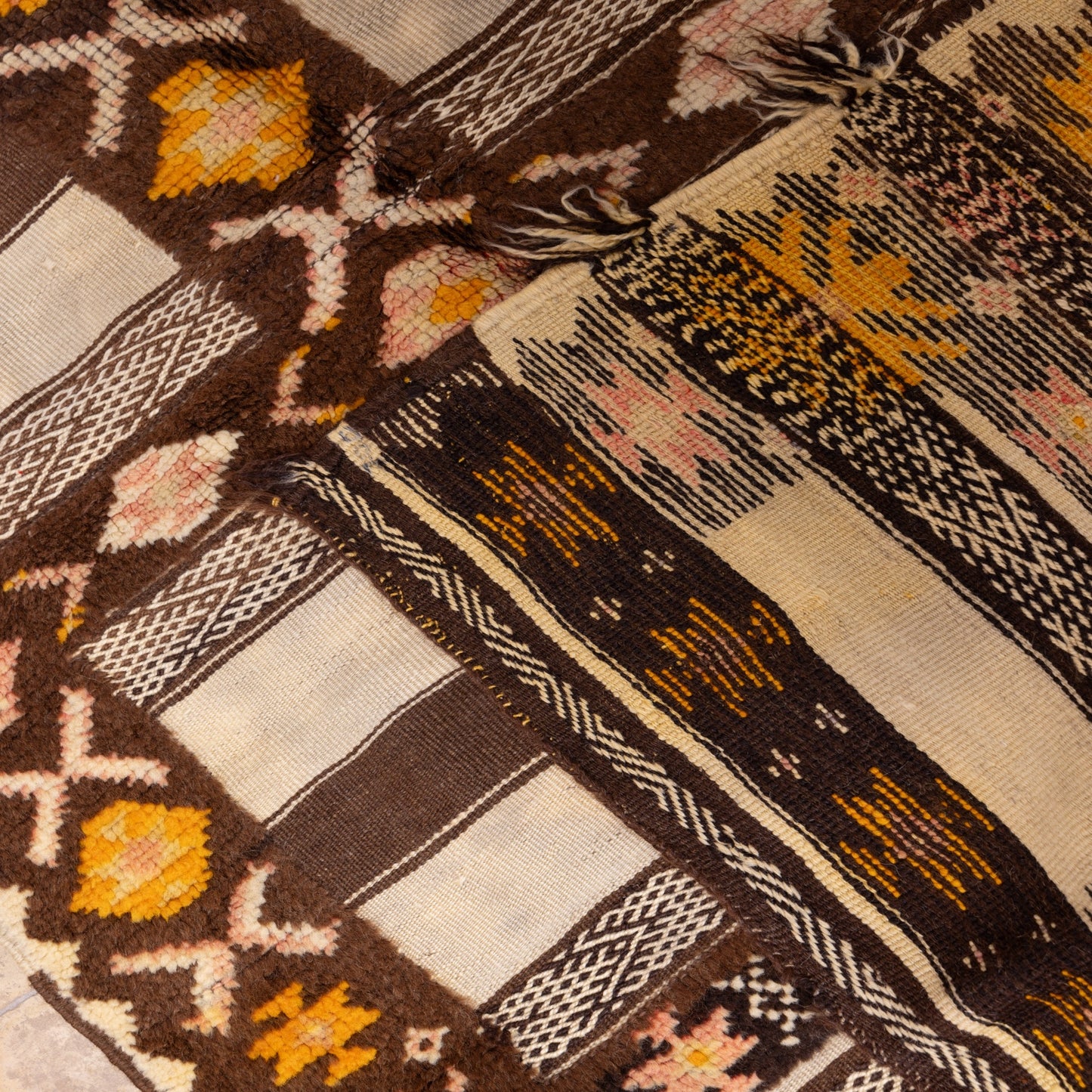 Handwoven Moroccan Akhnif Rug – Authentic Berber Wool & Cotton Tapestry ; 5,09 ft / 2,95 ft