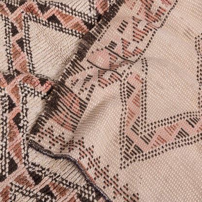 Vintage Moroccan Berber Rug – Handwoven Diamond & Symbolic Pattern ;  10,01 ft /  6,07 ft