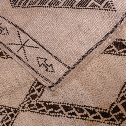 Vintage Moroccan Beni Ourain Rug | Handwoven Wool Berber Carpet with Geometric Diamond Patterns ; 7,38 ft  /  5,41 ft