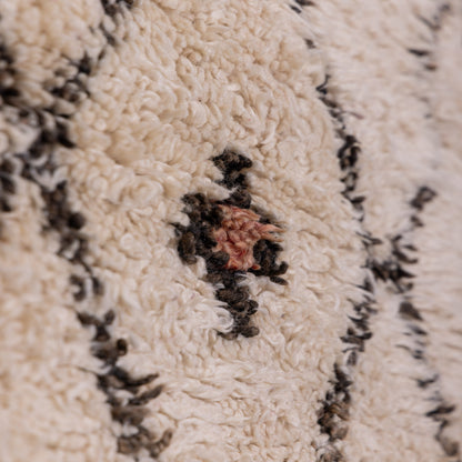 Vintage Moroccan Beni Ourain Rug – Handwoven Wool Berber Carpet – Diamond & Floral Tribal Motifs ; 10,33 ft / 6,56 ft