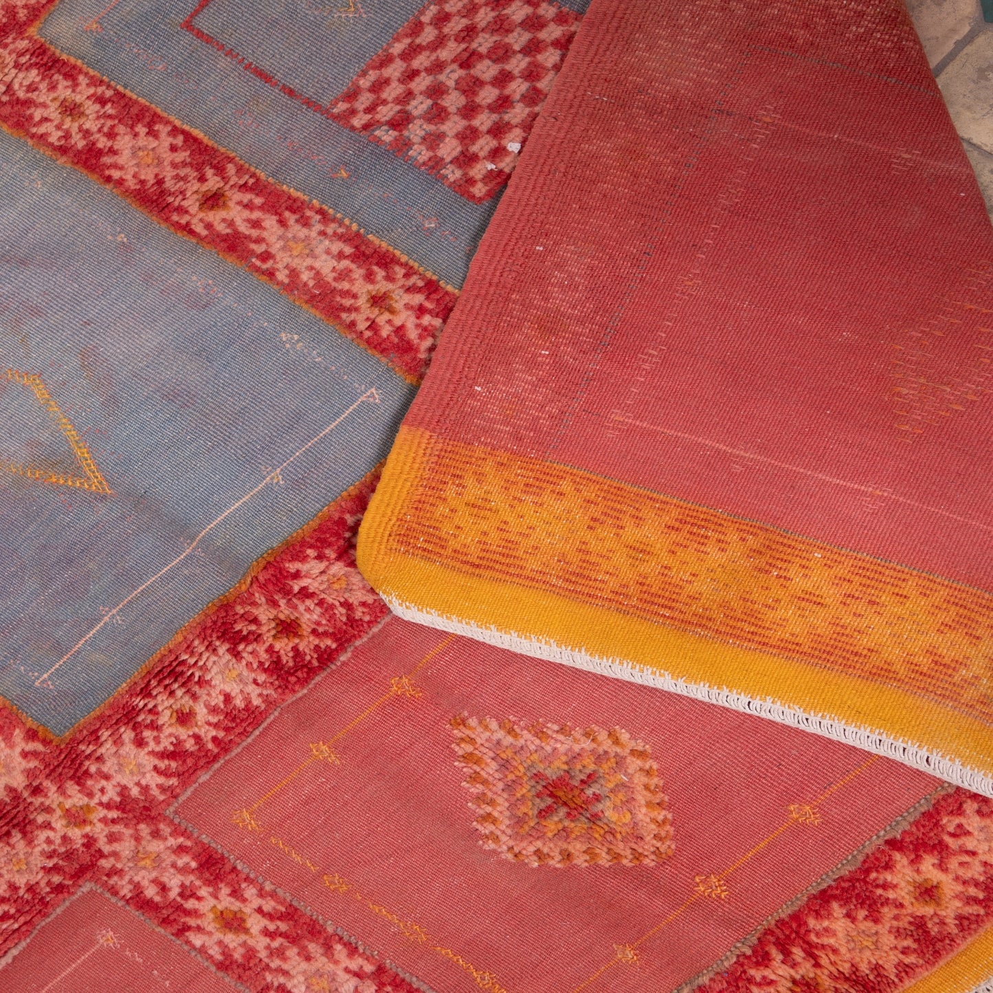 Handwoven Moroccan Akhnif Rug – Red & Blue Geometric Patchwork ; 7,87 ft /  5,25 ft