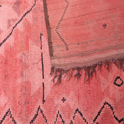 Vintage Moroccan Rehamna Rug - Timeless Red & Black Berber Wool Carpet ; 10,17 ft /  4,92 ft