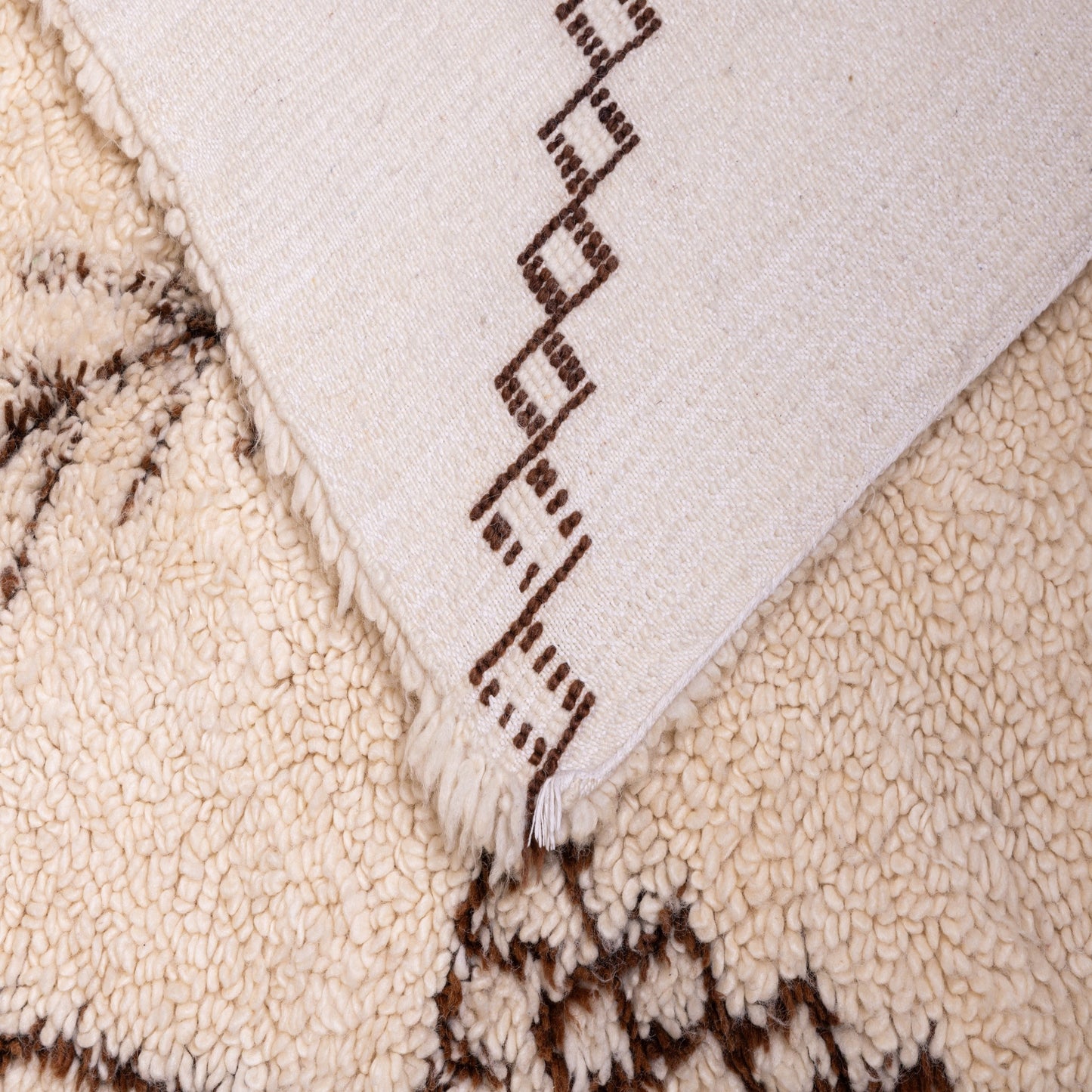 Handmade Beni Ourain Rug – Authentic Moroccan Wool Carpet – Geometric Berber Rug – Boho Minimalist Home Decor – Soft & Plush Wool Rug ; 5,25 ft / 4,92 ft