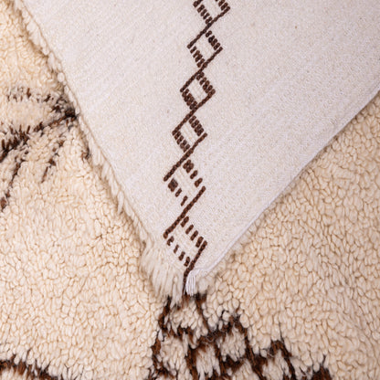 Handmade Beni Ourain Rug – Authentic Moroccan Wool Carpet – Geometric Berber Rug – Boho Minimalist Home Decor – Soft & Plush Wool Rug ; 5,25 ft / 4,92 ft