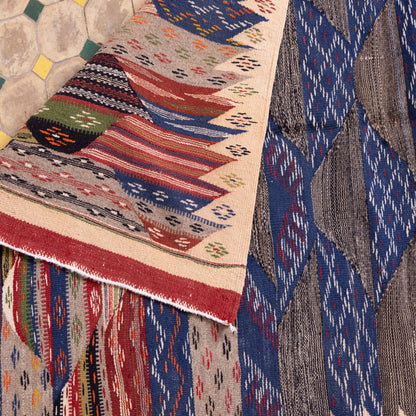 Authentic Handwoven Moroccan Akhnif Rug – A One-of-a-Kind Bohemian Masterpiece  ; 6,56 ft / 3,28 ft