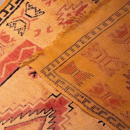 Handwoven Taznakht Moroccan Rug – 100% Wool Berber Carpet – Saffron & Terracotta Tribal Design – Authentic High Atlas Decor ; 8,69 ft / 4,27 ft