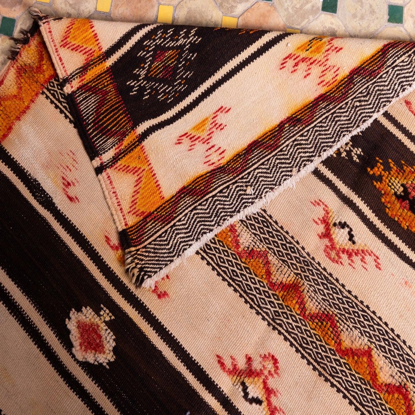 Vintage Moroccan Taznakht Rug – Authentic Handwoven Wool Beauty ; 4,76 ft / 3,44 ft