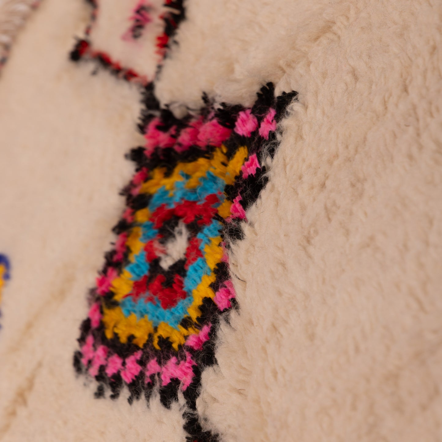 Colorful Azilal Moroccan Rug - Handwoven 80% Wool 20% Cotton - Boho Diamond Pattern - Moroccan Wall Hanging or Area Rug