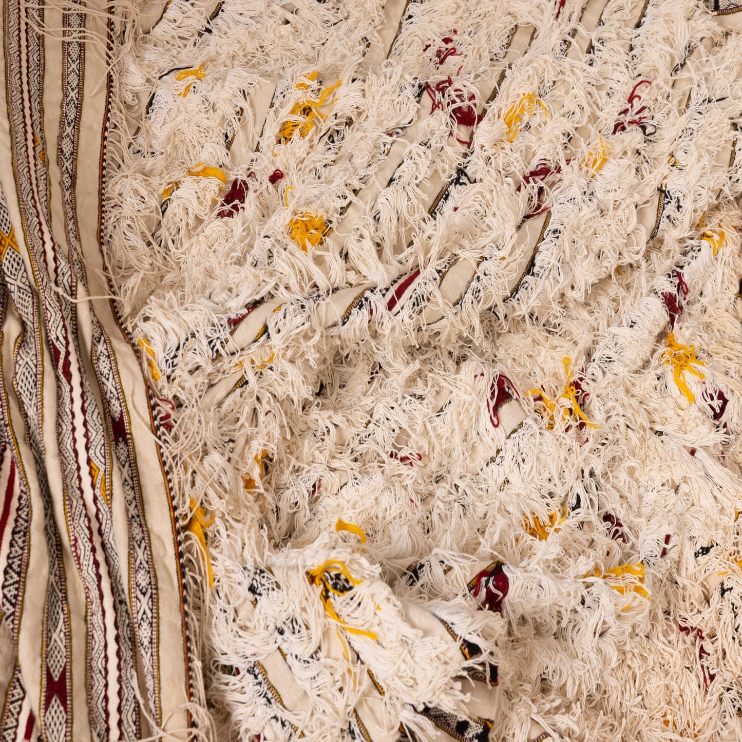 Handwoven Vintage Moroccan Handira Rug | Traditional Berber Wool Blanket | Neutral Striped Bohemian Rug | Unique Moroccan Wedding Blanket ; 8,86 ft / 5,25 ft