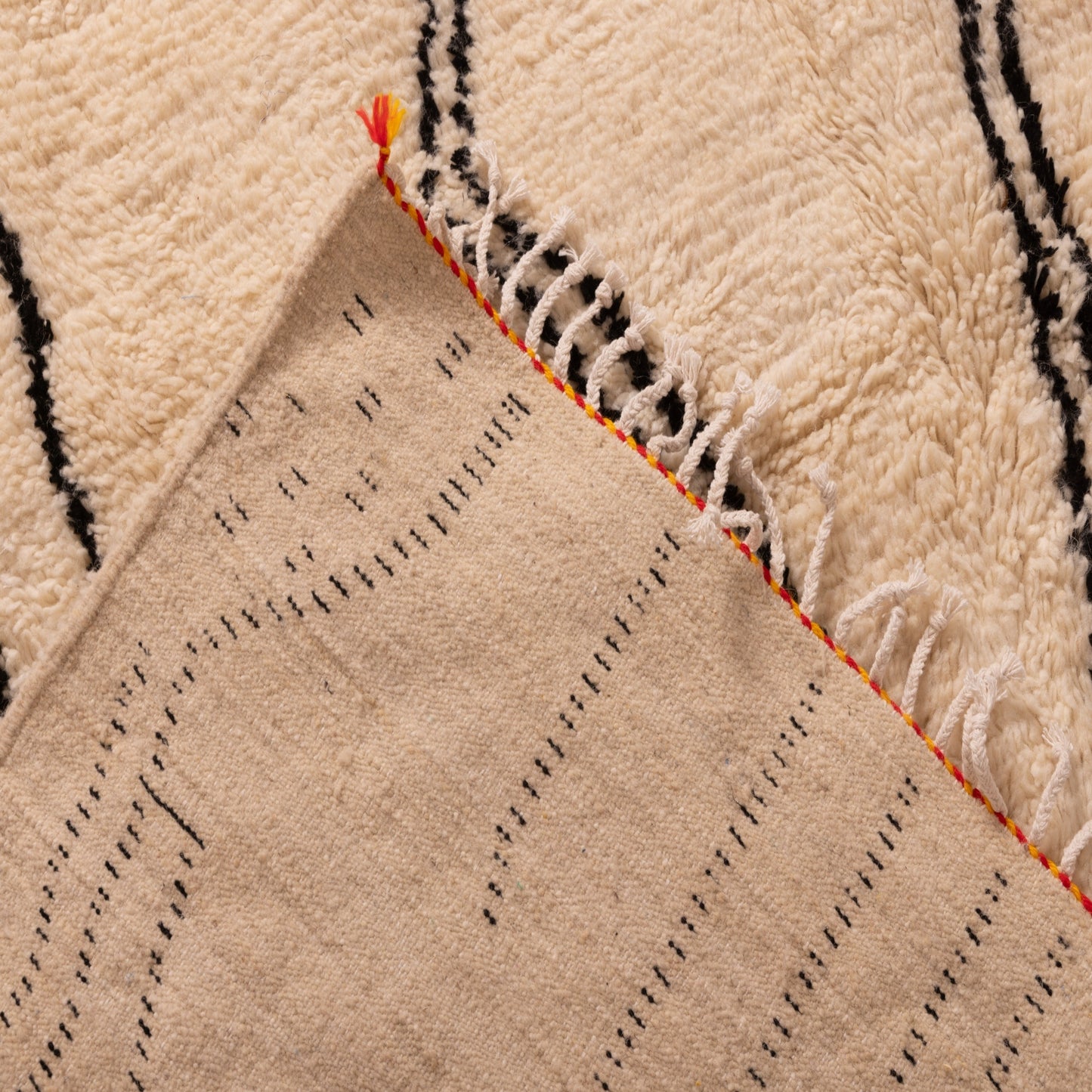 Monochrome Azilal Rug - 80% Wool 20% Cotton Moroccan Handmade - Minimalist Black & White Tribal Carpet