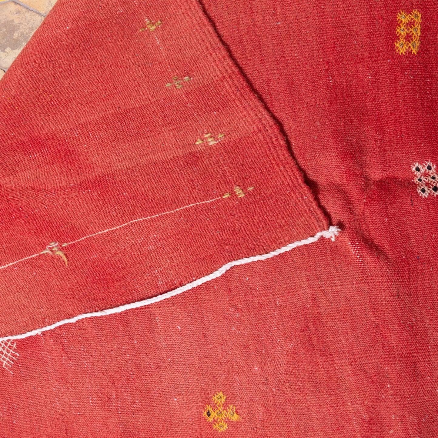 Handwoven Moroccan Akhnif Rug – Elegant Berber Wool & Cotton Carpet