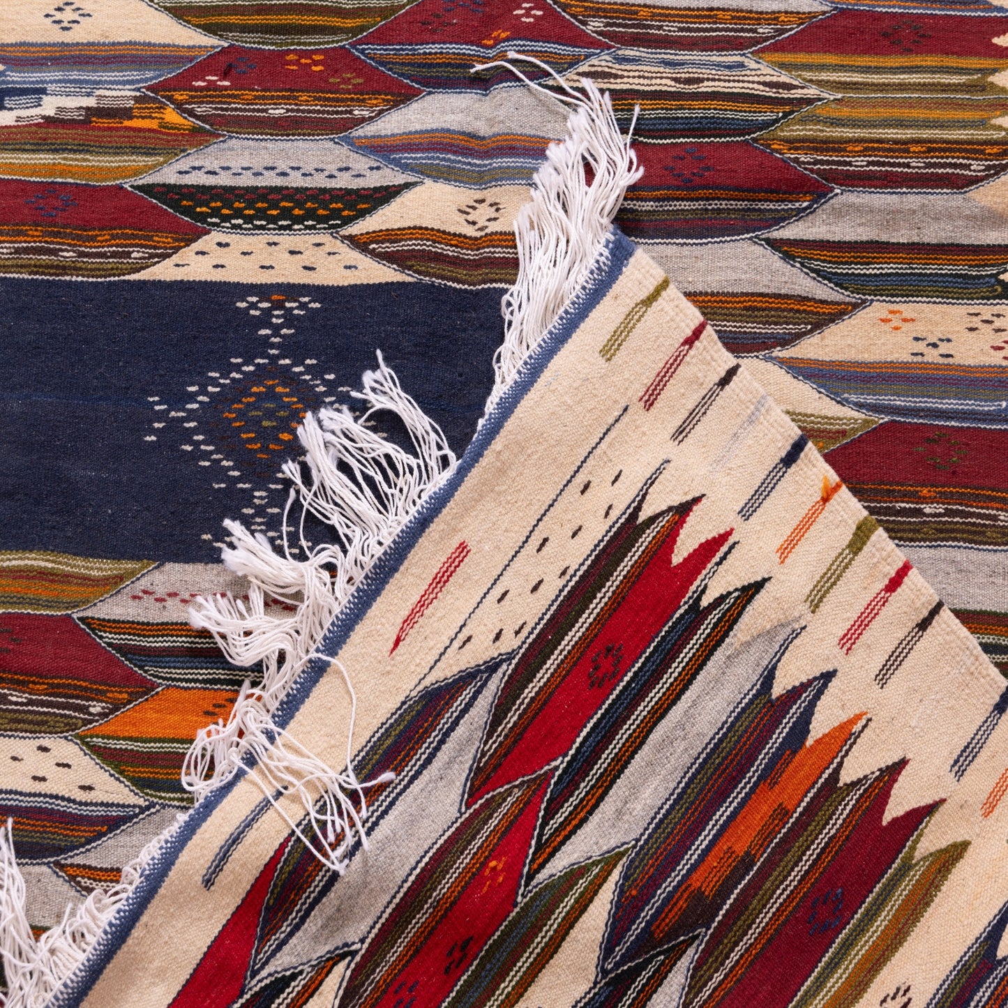 Handwoven Moroccan Akhnif Rug – Authentic Wool & Cotton Kilim with Tribal Patterns ; 6,89 ft / 3,77 ft