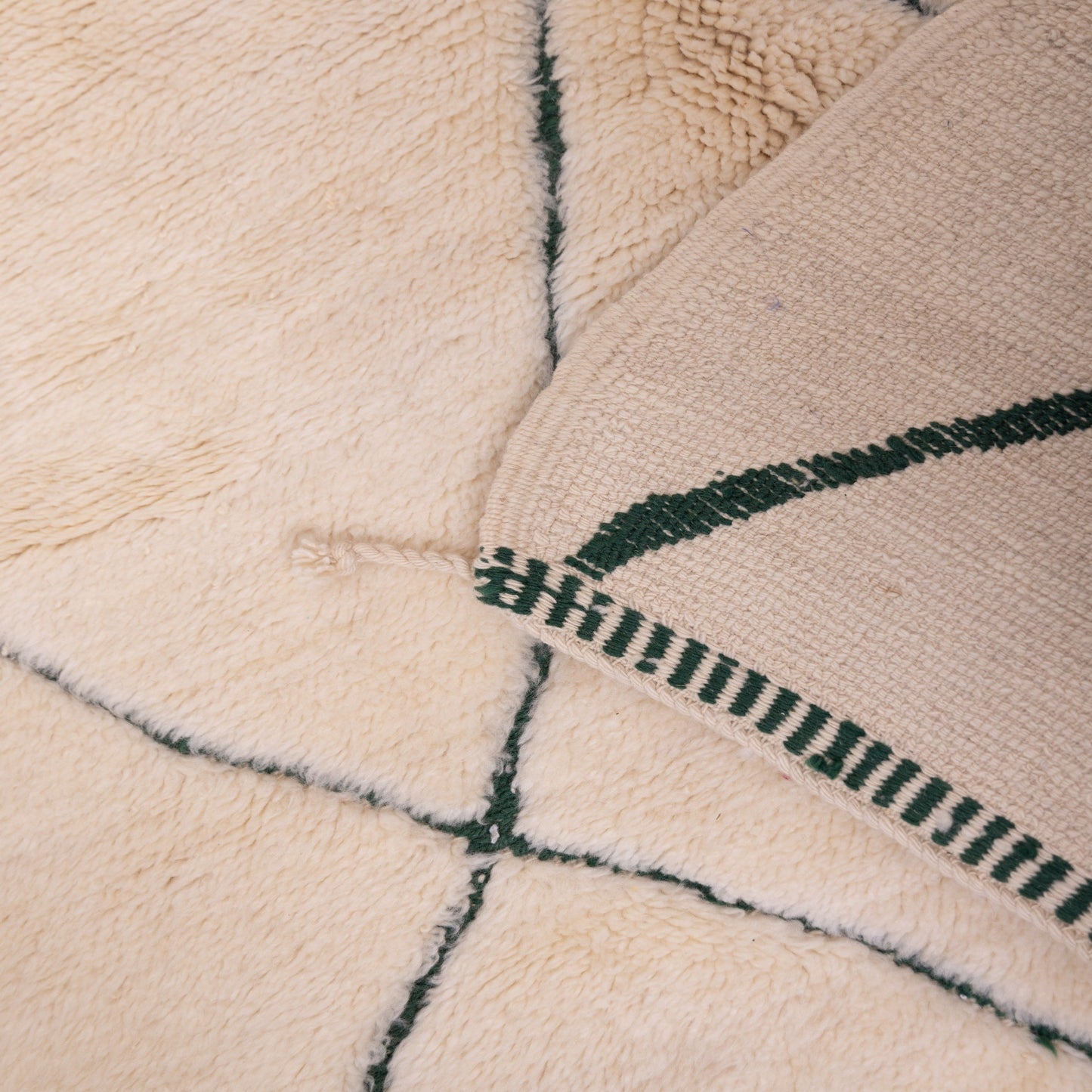 Handwoven Moroccan Beni Ourain Wool Rug – Cream with Geometric Green Diamond Pattern
