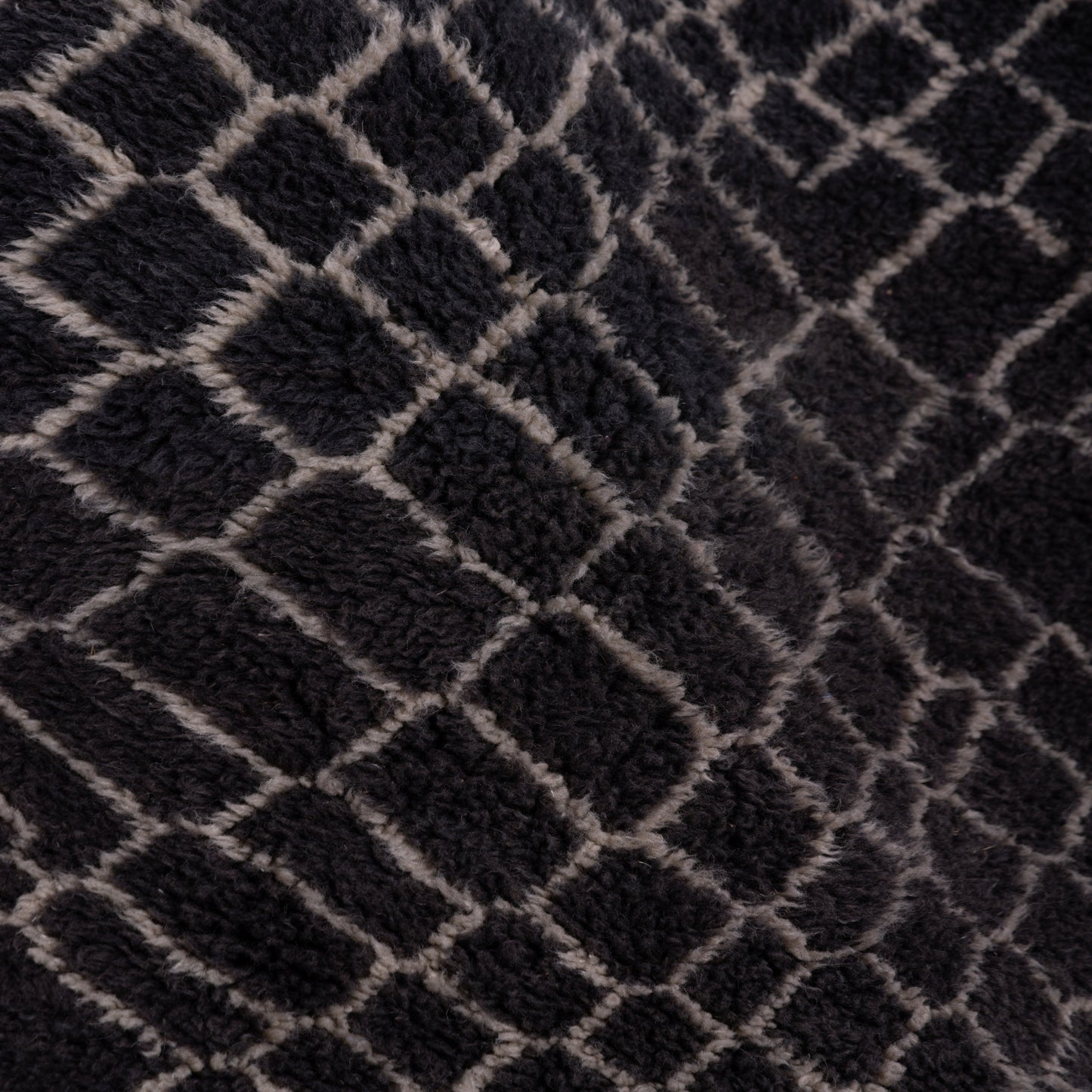 Handwoven Moroccan Mrirt Rug – Luxurious High-Pile Wool Berber Carpet in Black & White Geometric Design