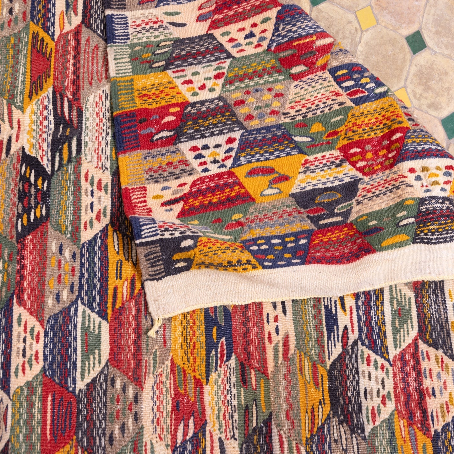 Handwoven Moroccan Akhnif Rug – Authentic Wool & Cotton Kilim with Geometric Patterns ; 6,07 ft / 3,44 ft