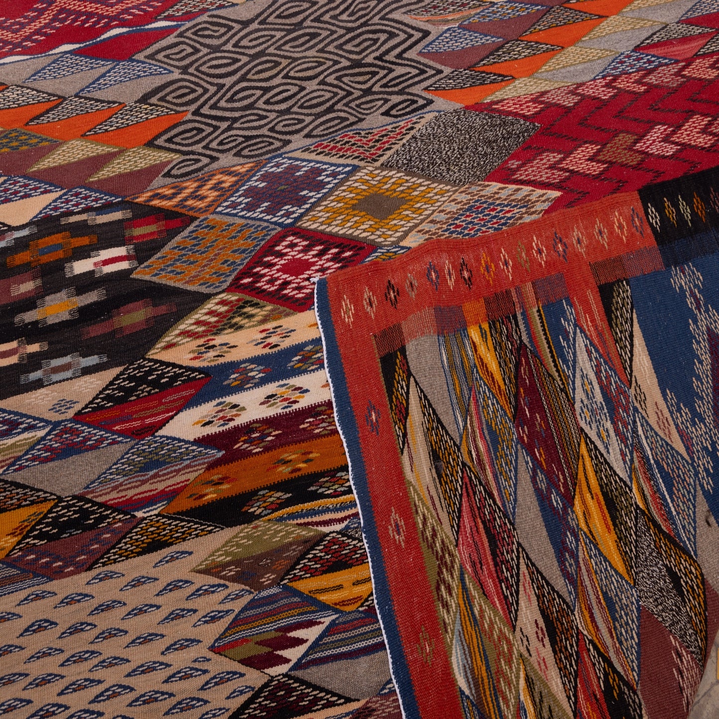 Handwoven Moroccan Akhnif Rug – Intricate Berber Wool & Cotton Carpet ; 9,02 ft / 5,25 ft