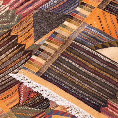 Handwoven Moroccan Akhnif Rug – Authentic Berber Wool Carpet ; 4,76 ft / 3,77 ft