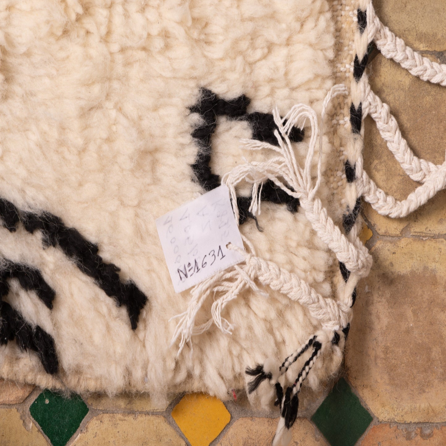 Minimalist Azilal Rug - Handmade Moroccan Wool & Cotton Small Rug - Black & White Tribal Boho Decor