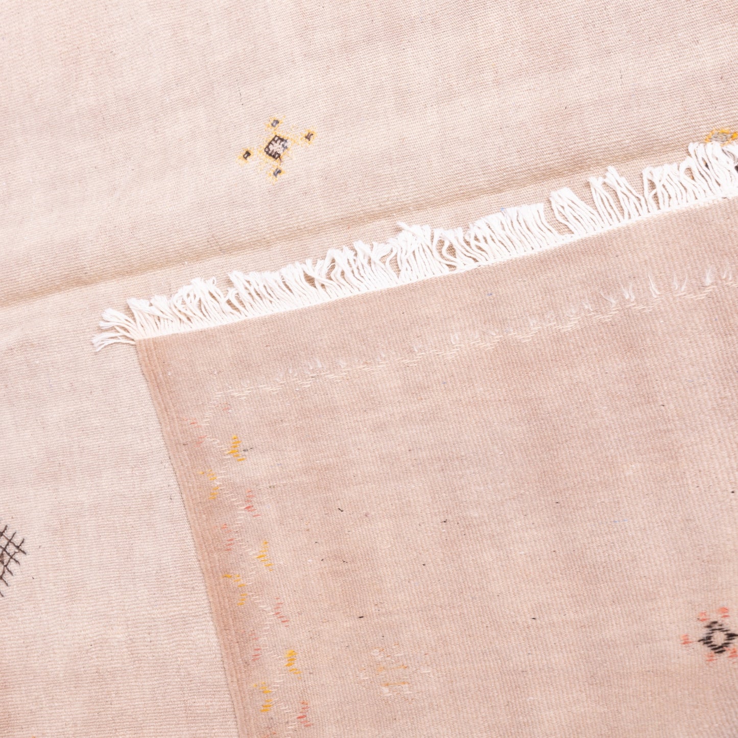 Handwoven Moroccan Akhnif Rug – Elegant Wool & Cotton Berber Carpet ; 9,84 ft / 9,84 ft