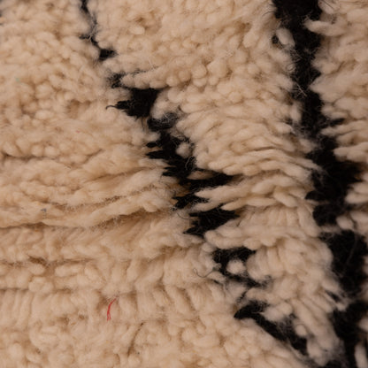 Minimalist Azilal Style Wool Rug - Black & White Diamond Pattern - Handmade Moroccan Wall Hanging or Runner