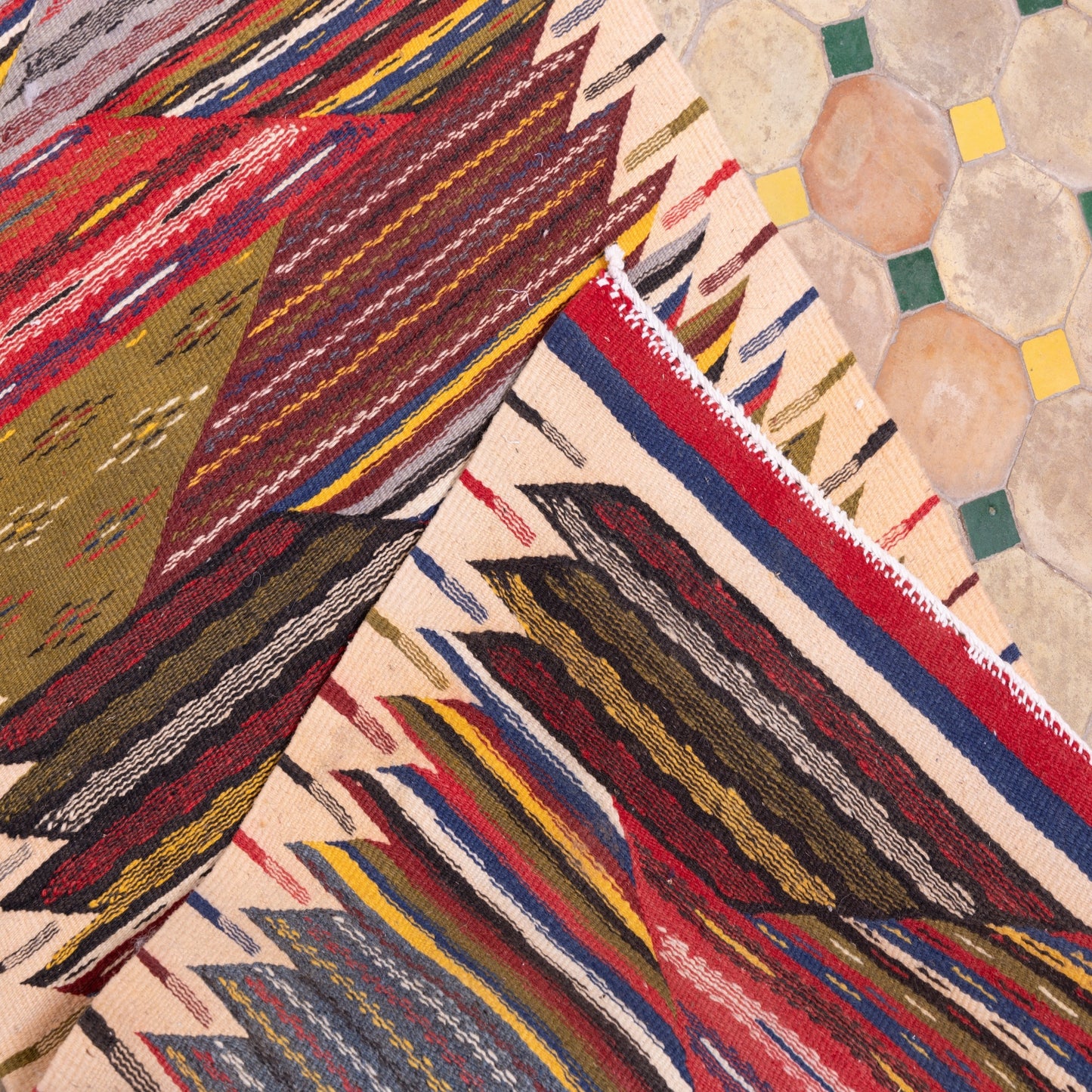 Handwoven Moroccan Akhnif Runner Rug – Bold Geometric Patterns ; 9,68 ft  / 1,97 ft