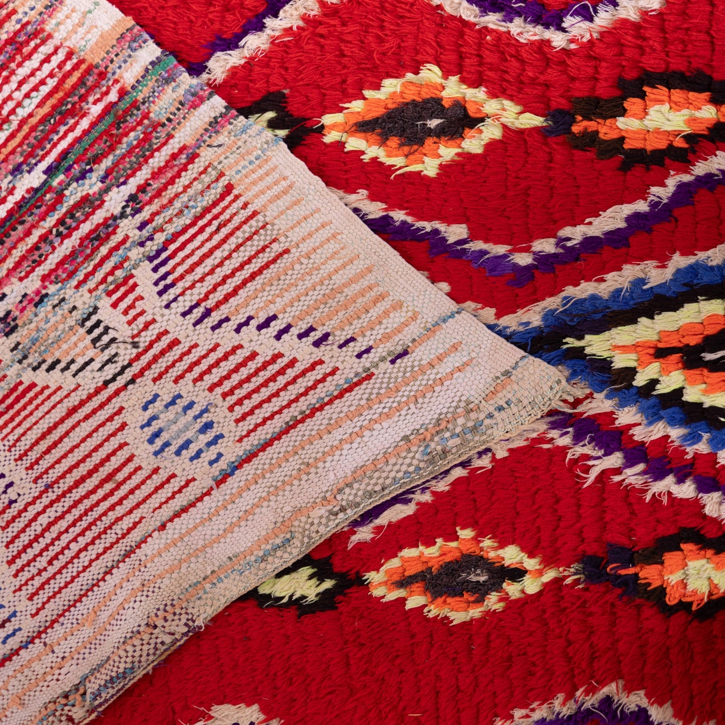Vintage Moroccan Zigzag Berber Rug – Red Wool Runner with Geometric Patterns – Handwoven Boujaad Carpet