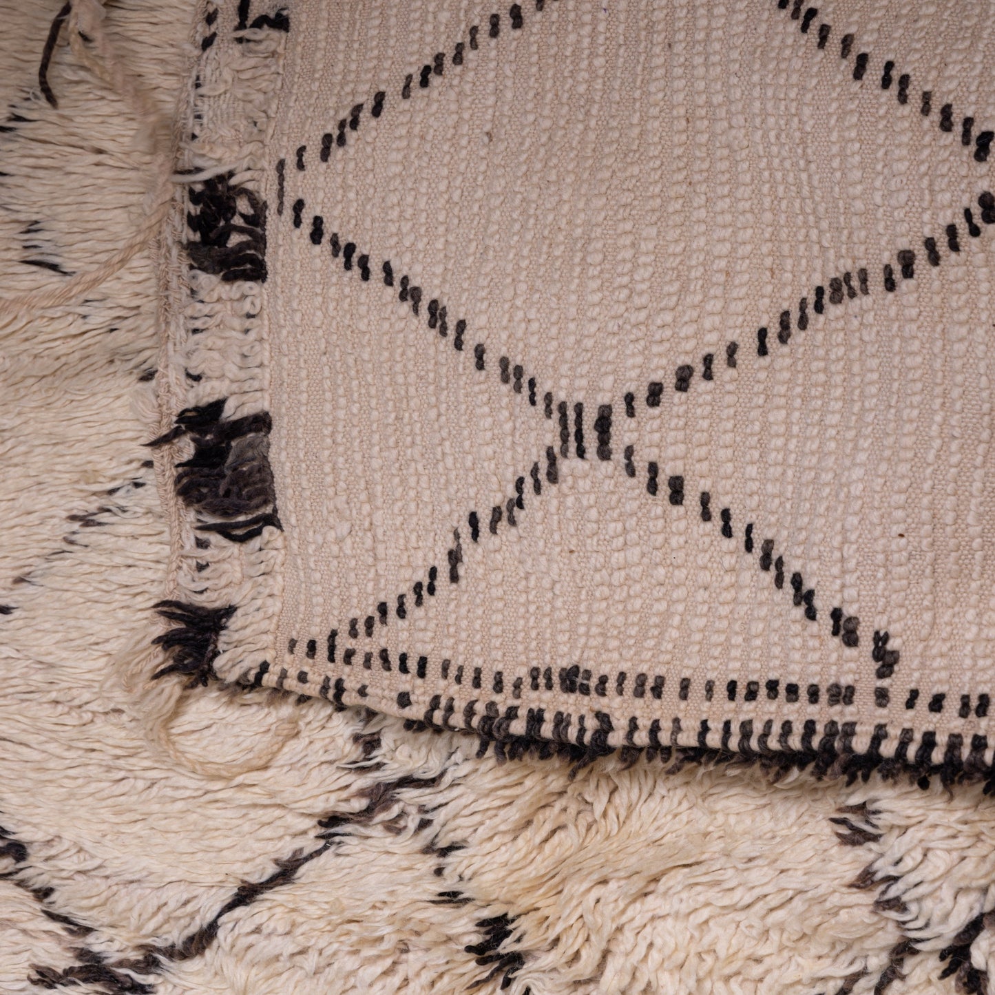 Vintage Moroccan Beni Ourain Rug | Handwoven Wool Berber Carpet | Authentic Tribal Diamond Design ; 11,81 ft / 6,23 ft