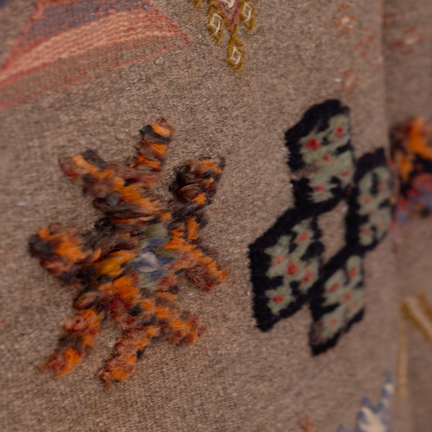 Handwoven Moroccan Akhnif Rug – Wool & Cotton Berber Tapestry ; 5,25 ft / 3,61 ft