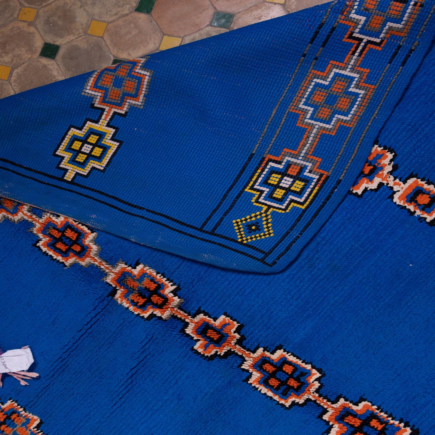 Vintage Moroccan Wool Rug – Bold Blue & Beige Tribal Berber Carpet – Handwoven Geometric Design