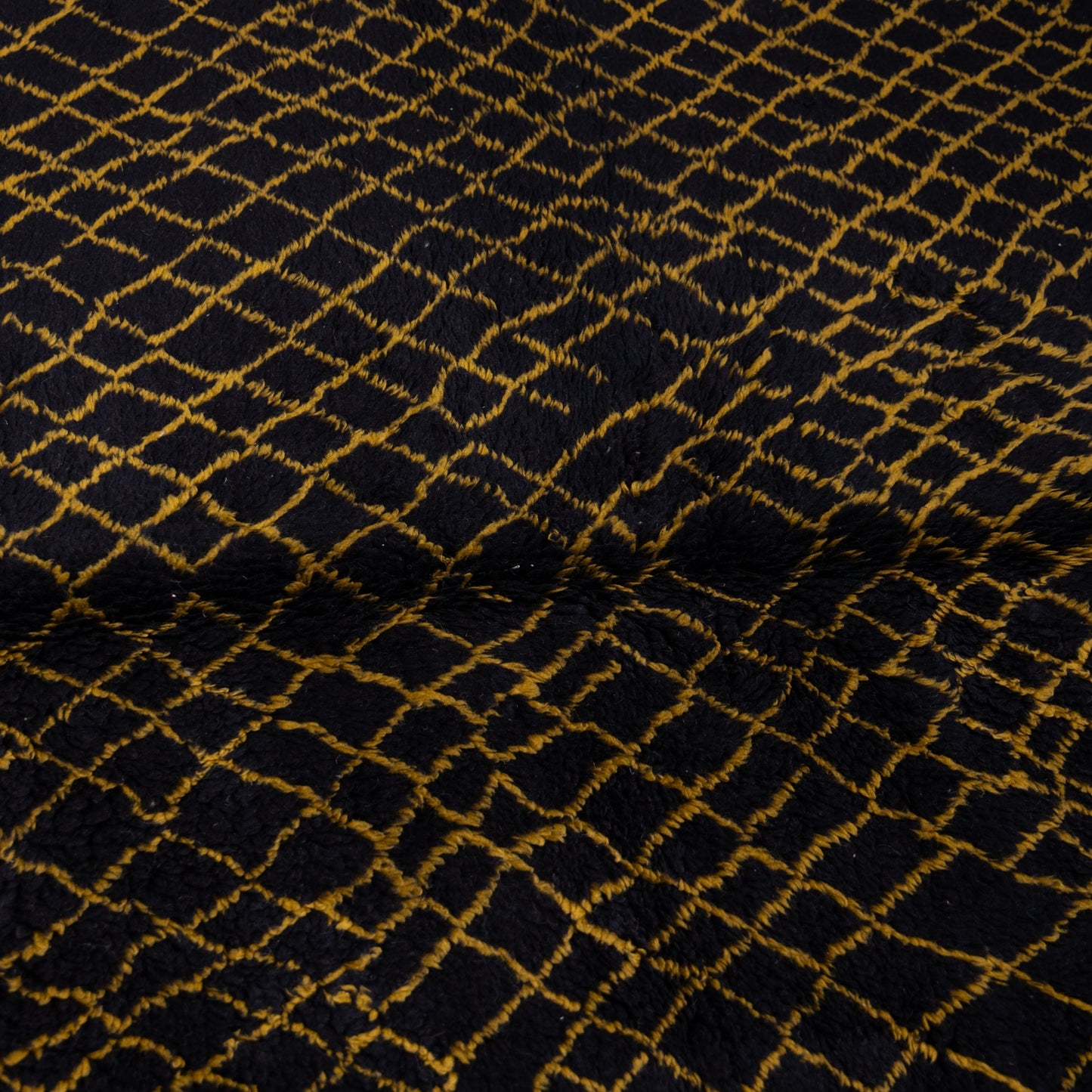 Handmade Mrirt Rug – 100% Wool Moroccan Berber Carpet – Black & Gold Geometric Wool Rug – Luxury Modern & Boho Home Decor