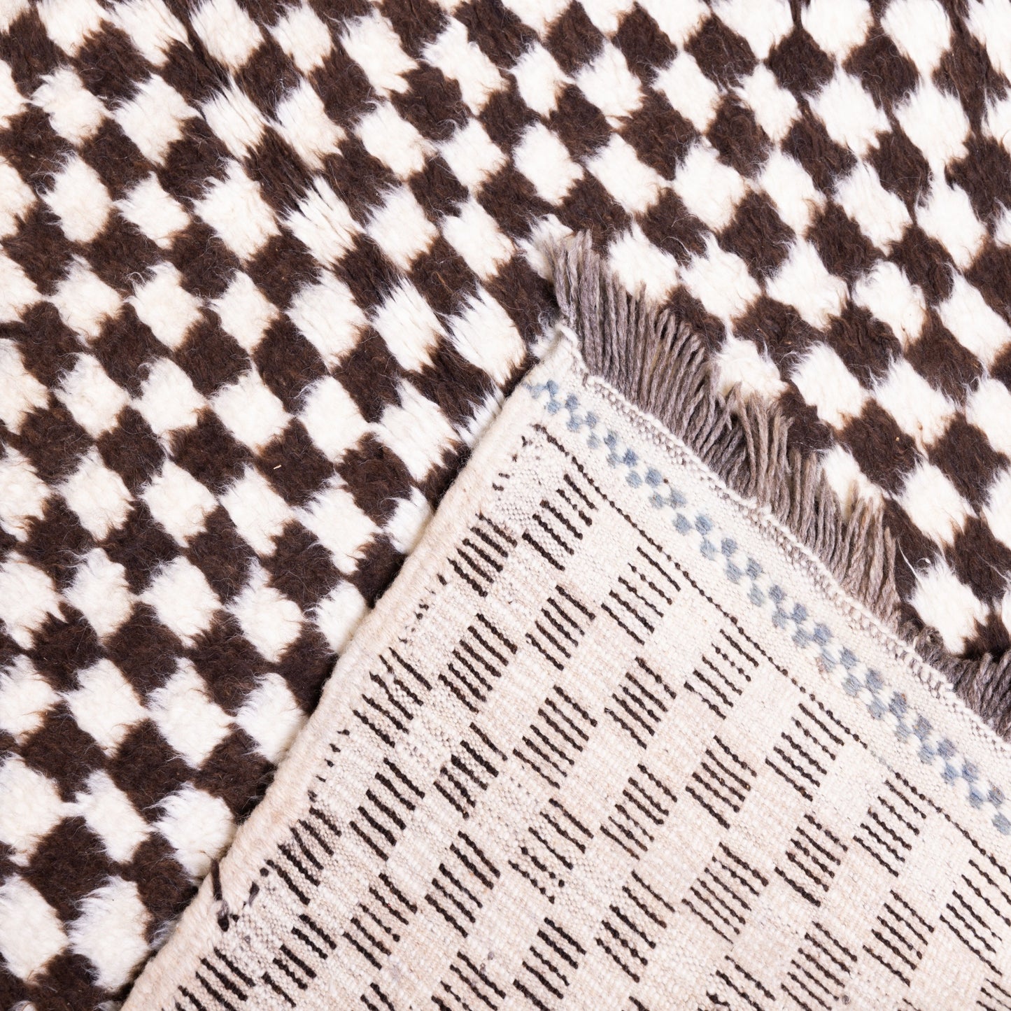 Handwoven Taznakht Moroccan Rug – 100% Wool Black & White Checkerboard Carpet – Authentic Berber Artisan Craft – Minimalist Geometric Design ; 6,89 ft / 3,61 ft