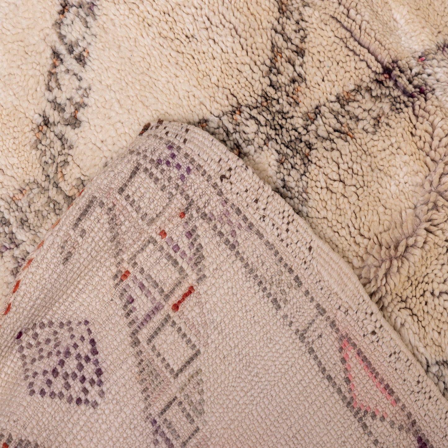 Vintage Moroccan Beni Ourain Rug | Handwoven Wool Berber Carpet | Timeless Tribal Diamond Design; 9,84 ft / 5,74 ft