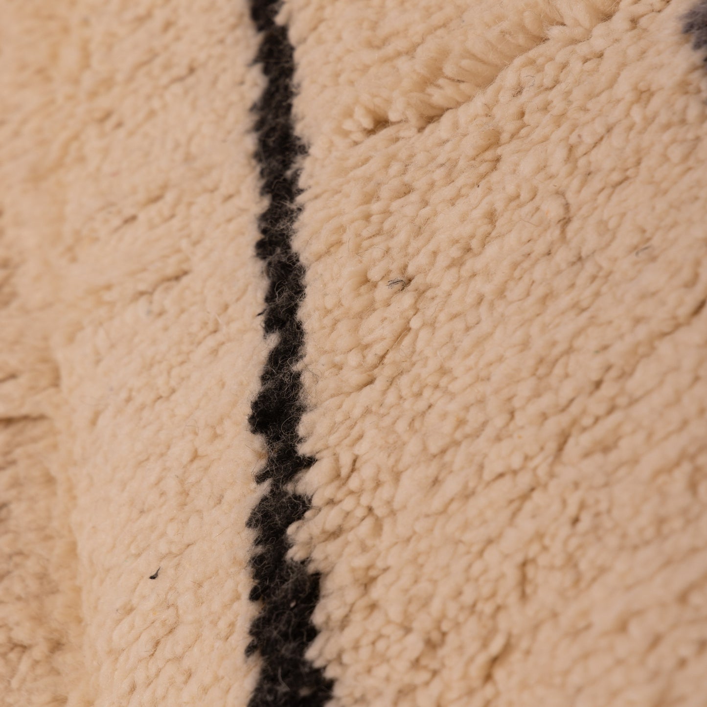 Minimalist Moroccan Wool Rug - Abstract Berber Line Art - Handwoven Neutral Azilal-Inspired Carpet