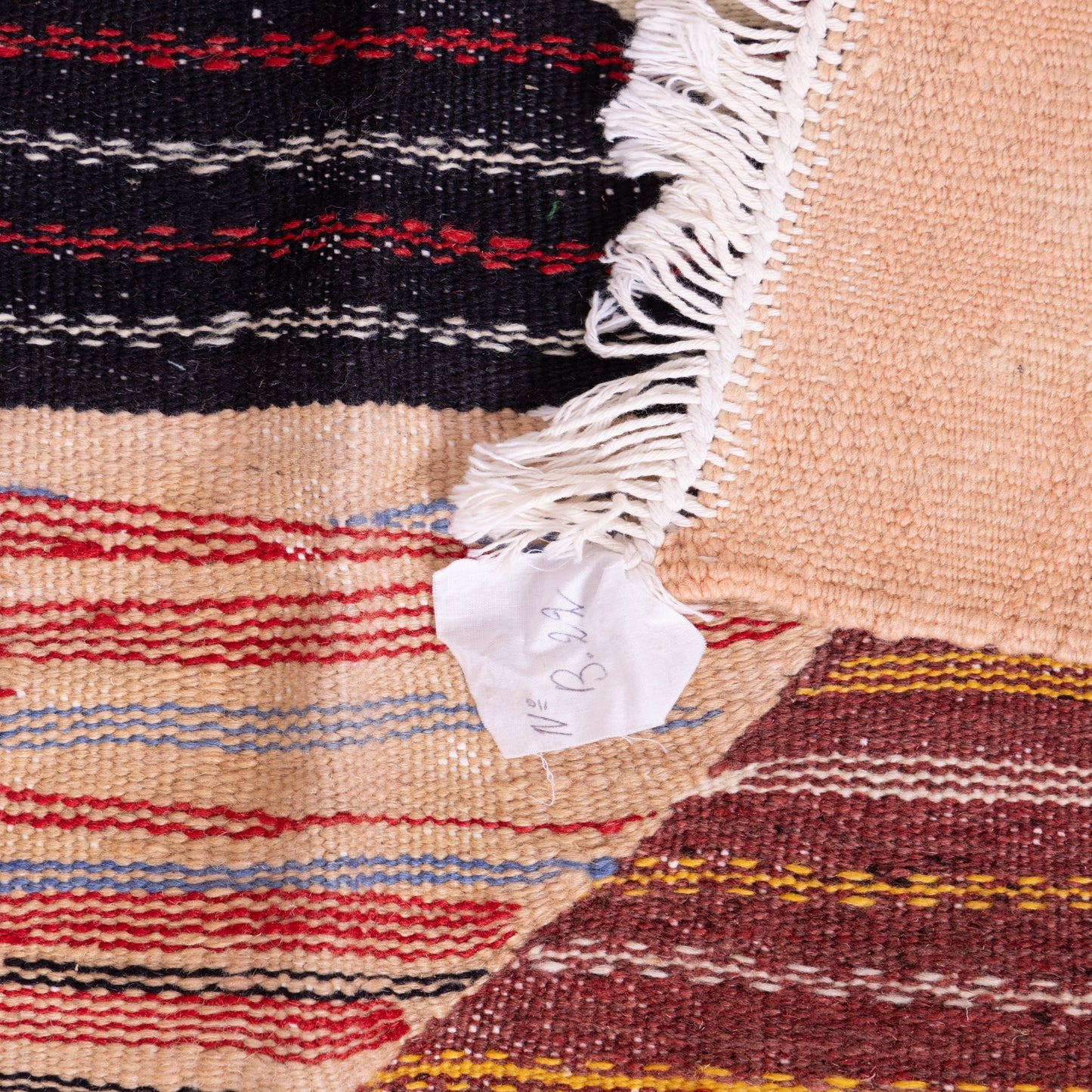 Authentic Moroccan Akhnif Rug – Geometric Tribal Masterpiece ; 4,10 ft / 3,44 ft