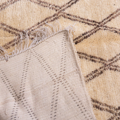 Handmade Moroccan Beni Ourain Rug – Authentic Wool Berber Carpet with Diamond Pattern ; 8,37 ft  /  6,07 ft