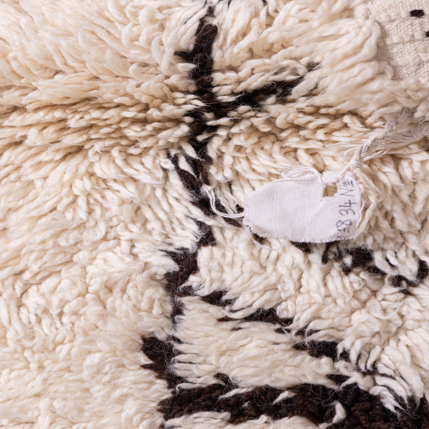 Handwoven Moroccan Beni Ourain Rug – Unique Tribal & Diamond Design – Authentic Wool Berber Carpet – Bohemian & Ethnic Home Decor ;  9,35 ft / 6,23 ft