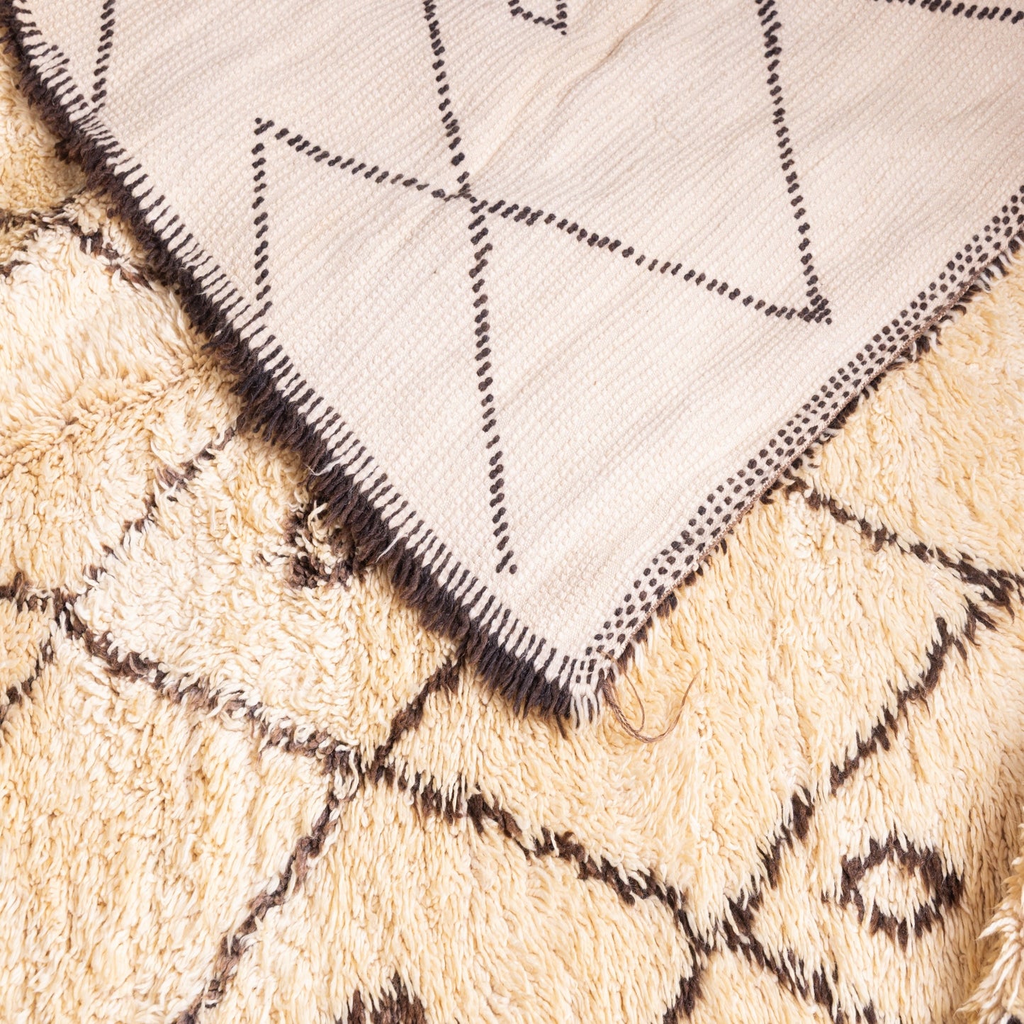 Vintage Moroccan Beni Ourain Rug | Handwoven Wool Carpet with Diamond Motifs ; 12,47 ft  /  6,73 ft