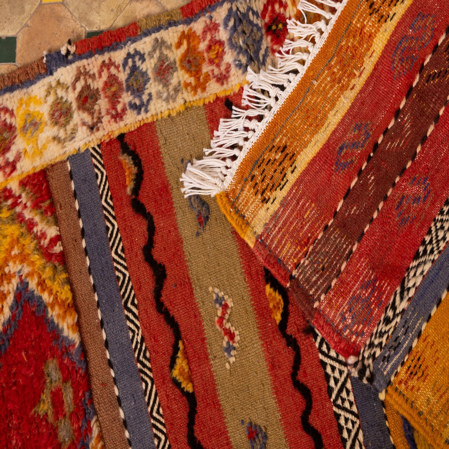 Moroccan Corridor Rug - Handwoven Runner - Classic Tribal Medallion Design