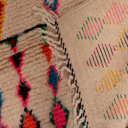 Colorful Azilal Wall Hanging Rug - 80% Wool 20% Cotton - Handmade Moroccan Small Rug - Boho Tribal Diamond Design