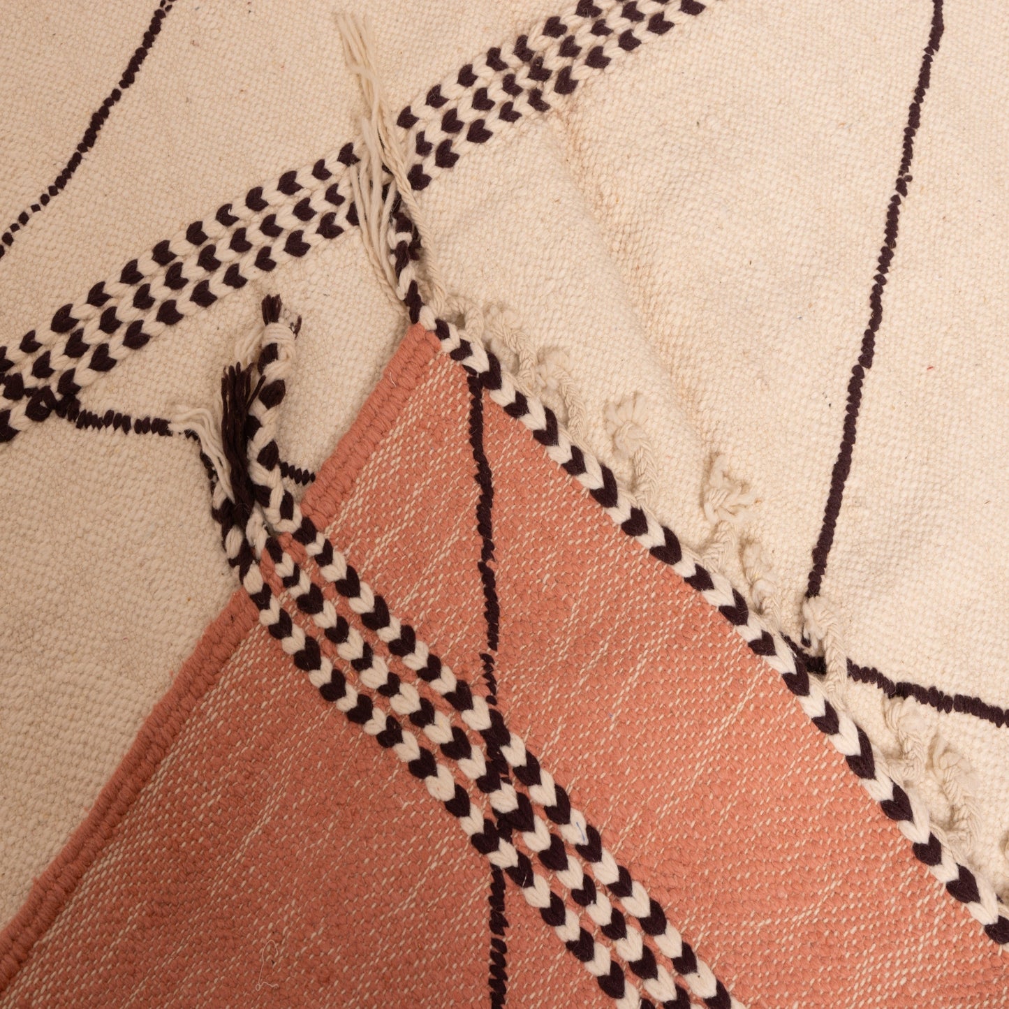 Large Akhnif Rug – Handwoven Moroccan Flatweave in Terracotta, Beige & Brown – Minimalist Tribal Diamond Design – Berber Wool Carpet ; 9,84 ft / 7,05 ft