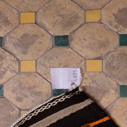 Handwoven Moroccan Akhnif Rug – Vintage Berber Wool Tapestry ; 5,41 ft / 3,44 ft