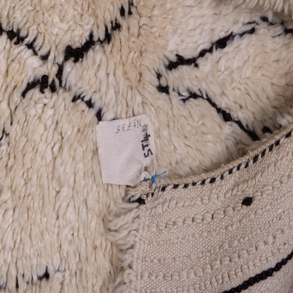 Vintage Moroccan Berber Rug – Handwoven Wool Carpet with Diamond Motif & Tribal Accents ; 10,33 ft / 5,74 ft