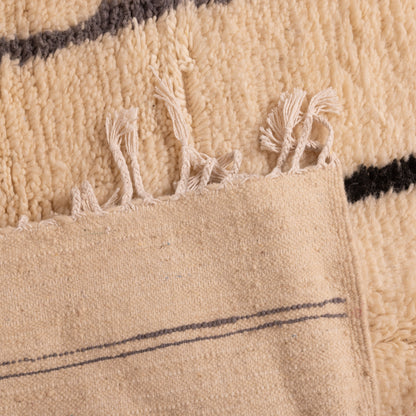 Minimalist Moroccan Wool Rug - Abstract Berber Line Art - Handwoven Neutral Azilal-Inspired Carpet